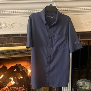 EUC Under Armour Men’s button-down short sleeve shirt